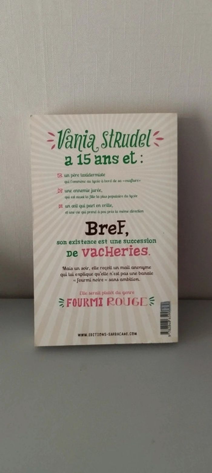 La fourmi rouge, Émilie Chazerand - photo numéro 2