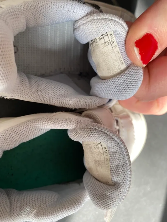 Baskets Adidas taille 24 - photo numéro 5
