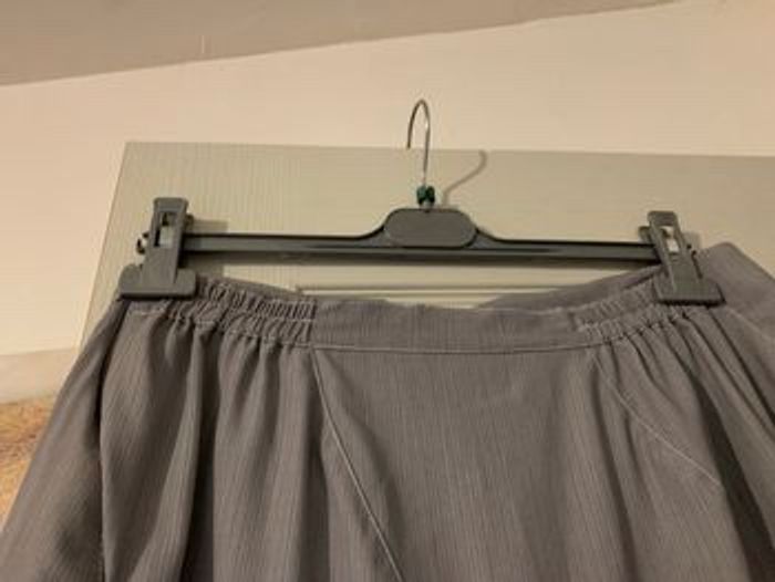 Jupe femme grise taille 48 - photo numéro 2