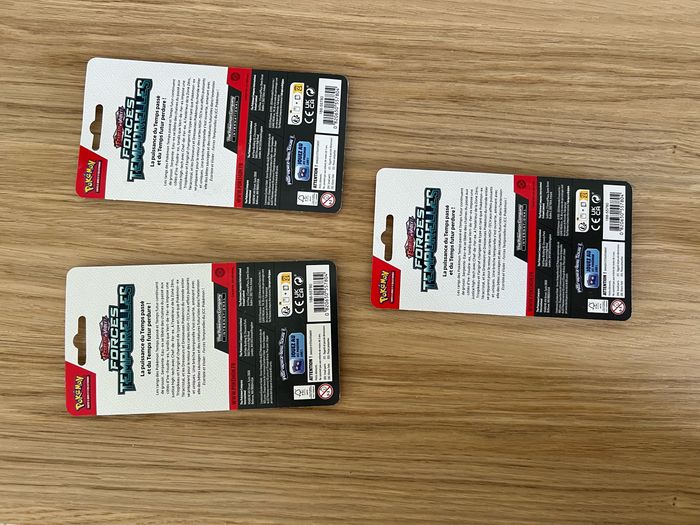 Tri pack Motorizard + 3 boosters Pokémon Forces Temporelles - photo numéro 5