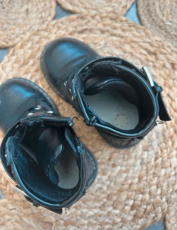 Bottines noires Chicco taille 23 - photo numéro 5