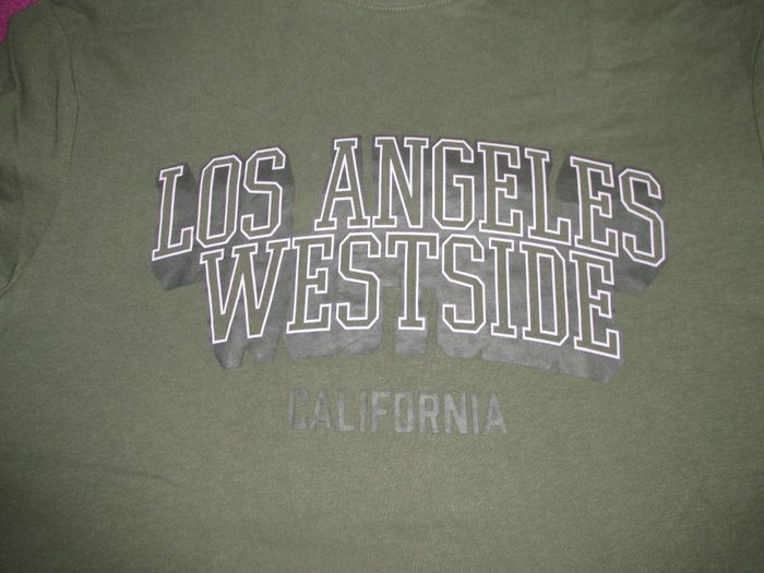 tshirt kaki taille M KIABI - photo numéro 2