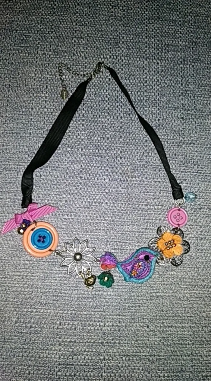 Collier coloré