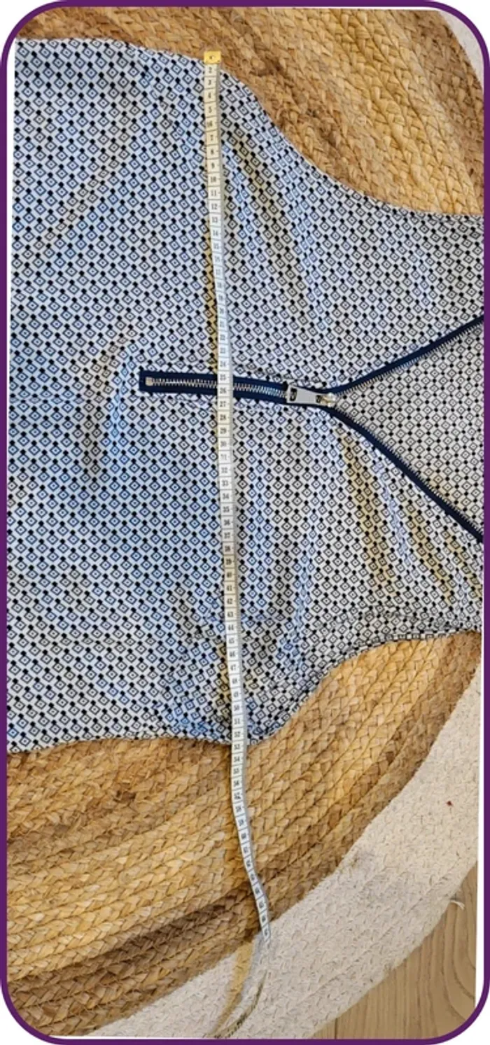 Robe sans manches imprimée géométrique – Kaylla – Taille XL/XXL
- Très bon état - Blanc Noir Bleu - photo numéro 7