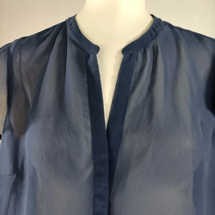 Blouse fluide transparente bleu marine Stile Benetton taille M estimée – manches volantées A953 - photo numéro 2