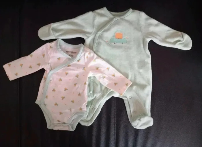 Ensemble pyjama et bodie naissance 50 cm
