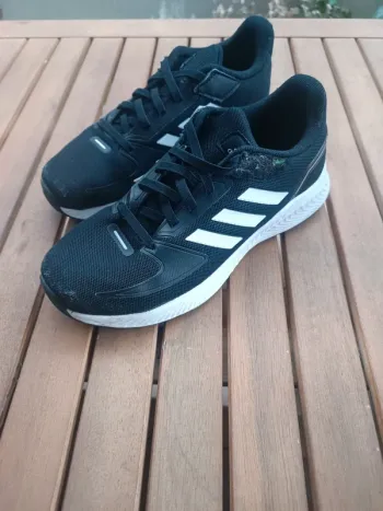 Baskets adidas 34