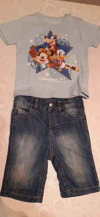 Ensemble short en jean + tee shirt Disney