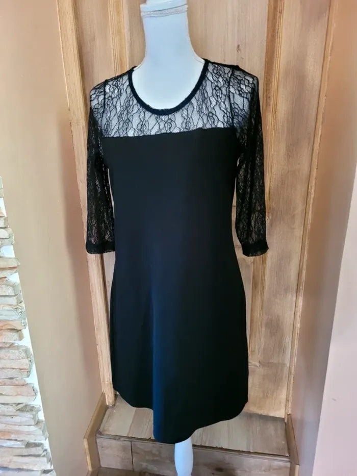 Jolie robe noir taille 38 , avec dentelle , Eldys - photo numéro 2