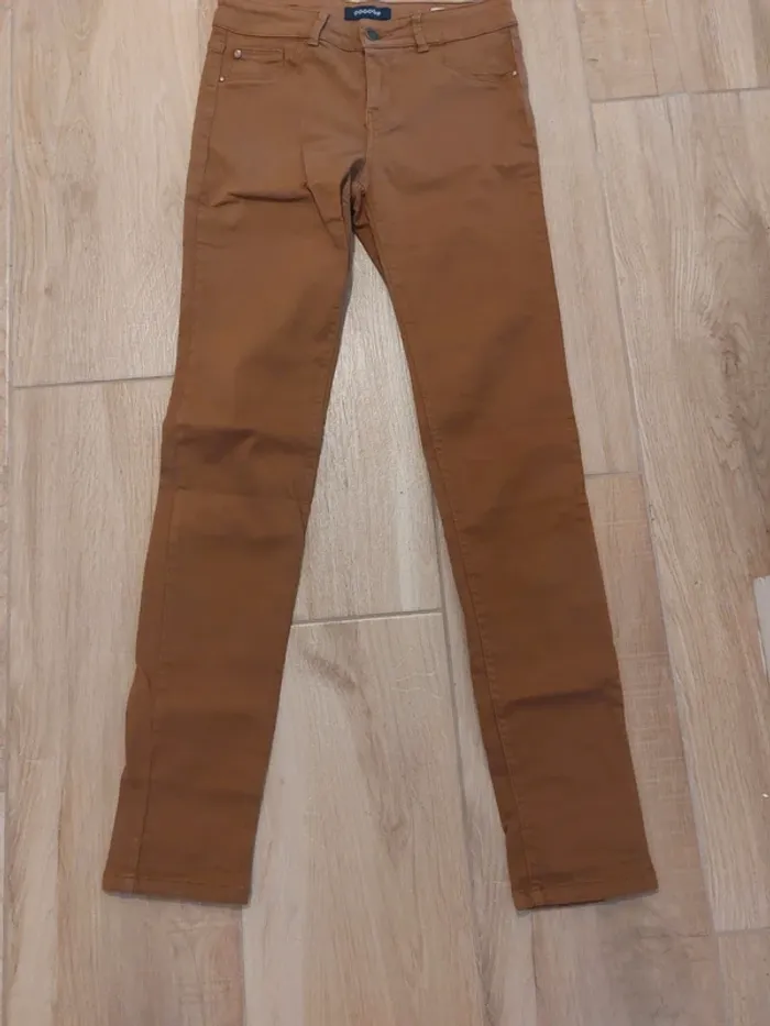 Pantalon slim Bonobo