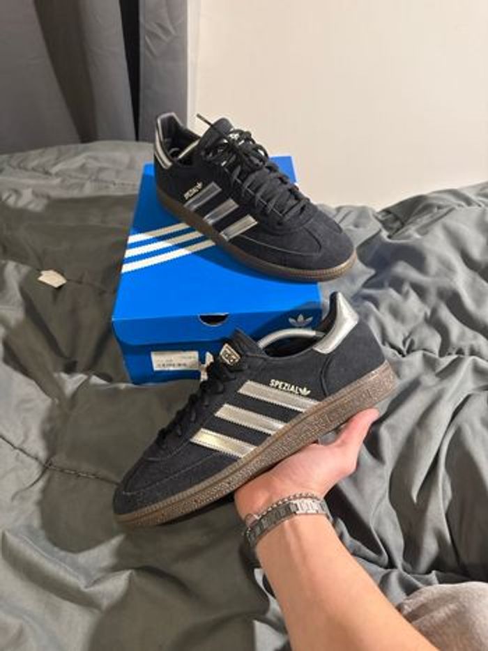 Adidas spezial