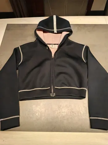 Vends veste courte Adidas adolescente taille 38-40