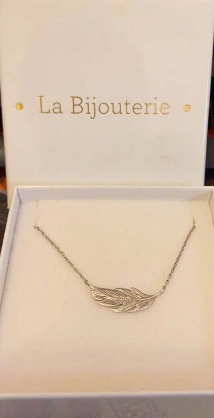 Collier femme pendentif plume en argent 925