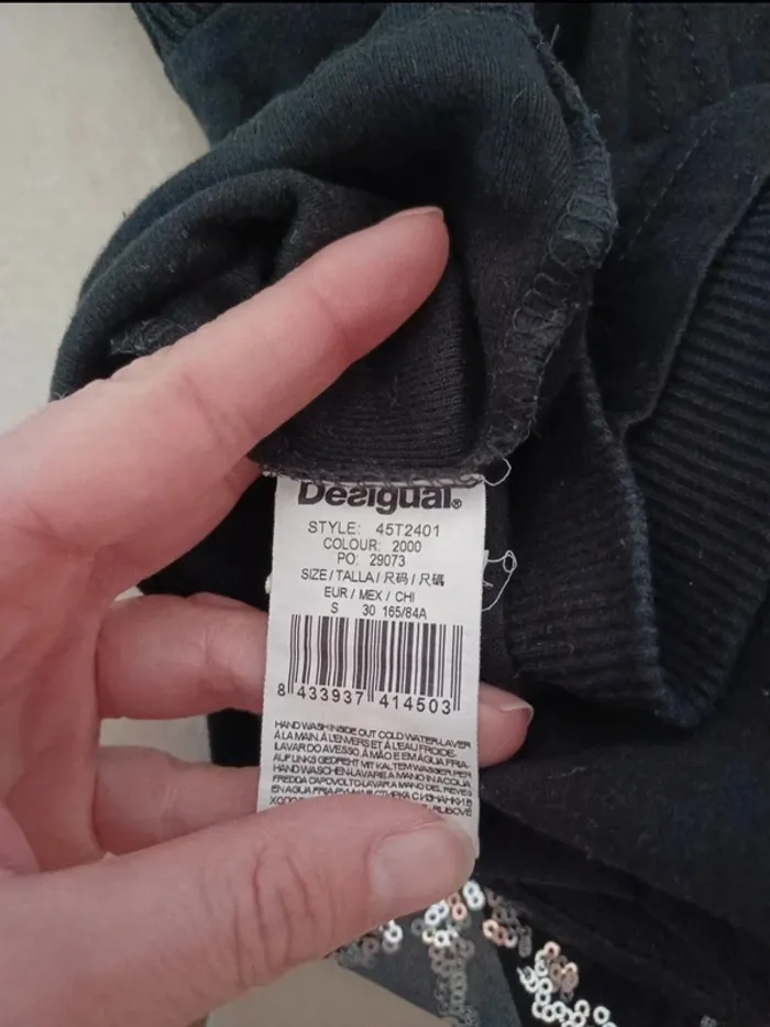 Pull Desigual taille S - photo numéro 6