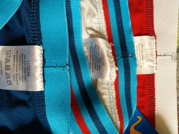 Lot 3 boxers theme dinosaures taille 110-116, 5ans - photo numéro 2