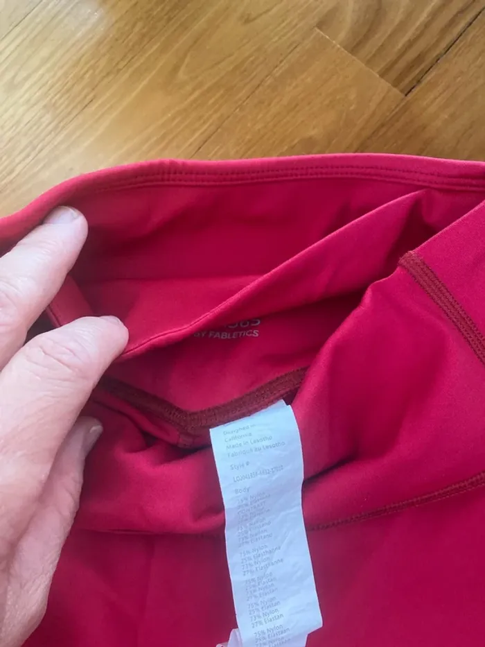 Legging rouge framboise fabletics - photo numéro 5