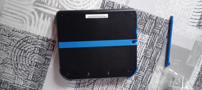 Console 2Ds avec 10 jeux - photo numéro 4