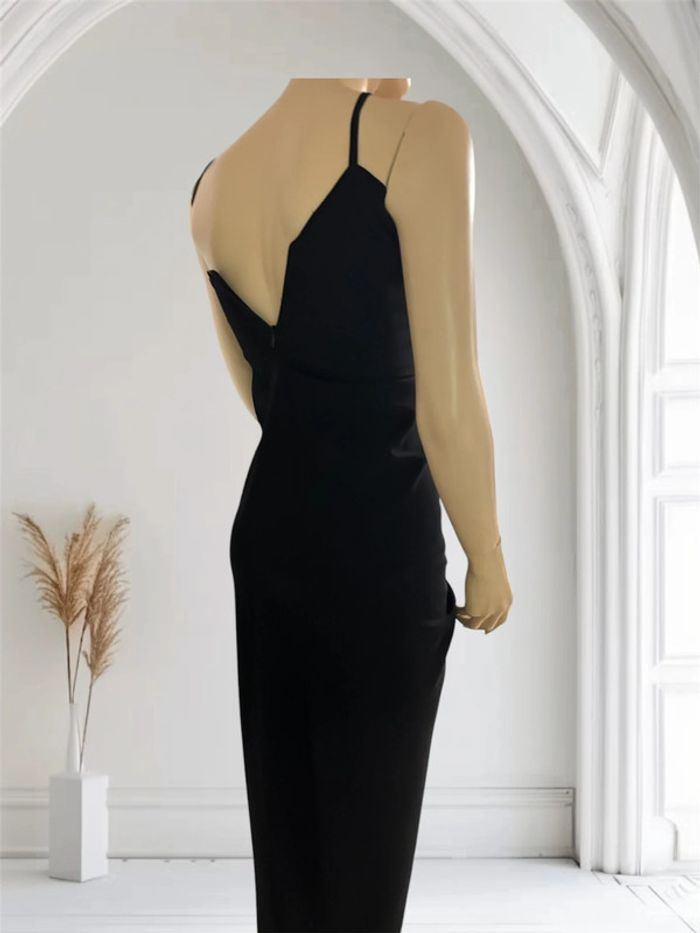 Très belle robe noir Zara noir taille  xs neuve - photo numéro 2
