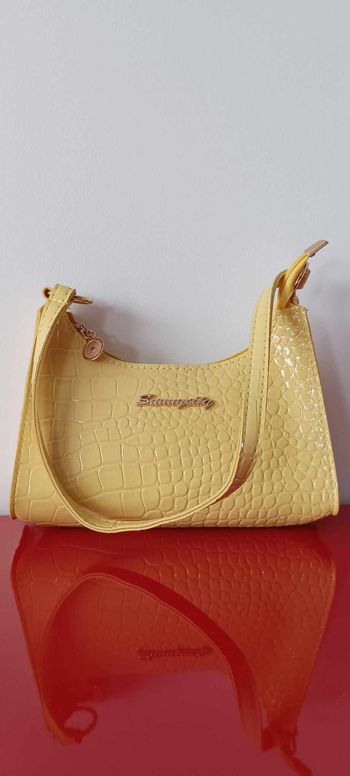 Petit sac à main jaune