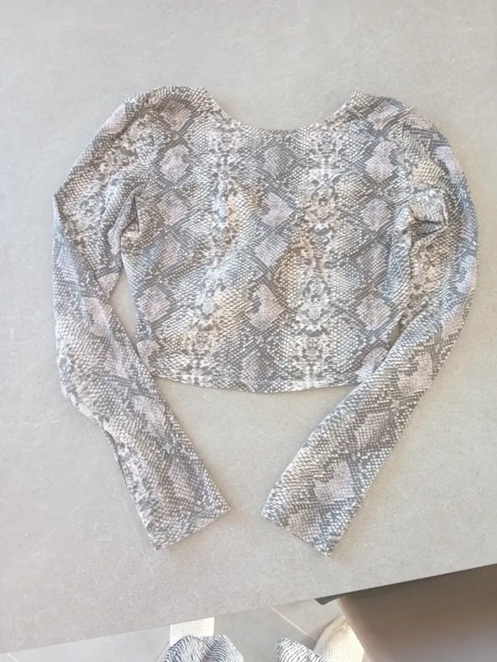 Top dos dénudé par ficelle taille M