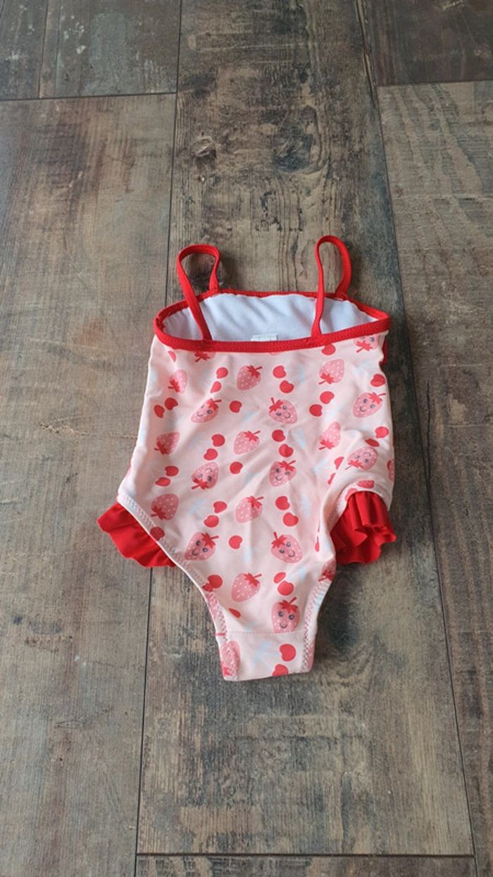 Maillot de bain u tout petit 12 mois en très bon état - photo numéro 4