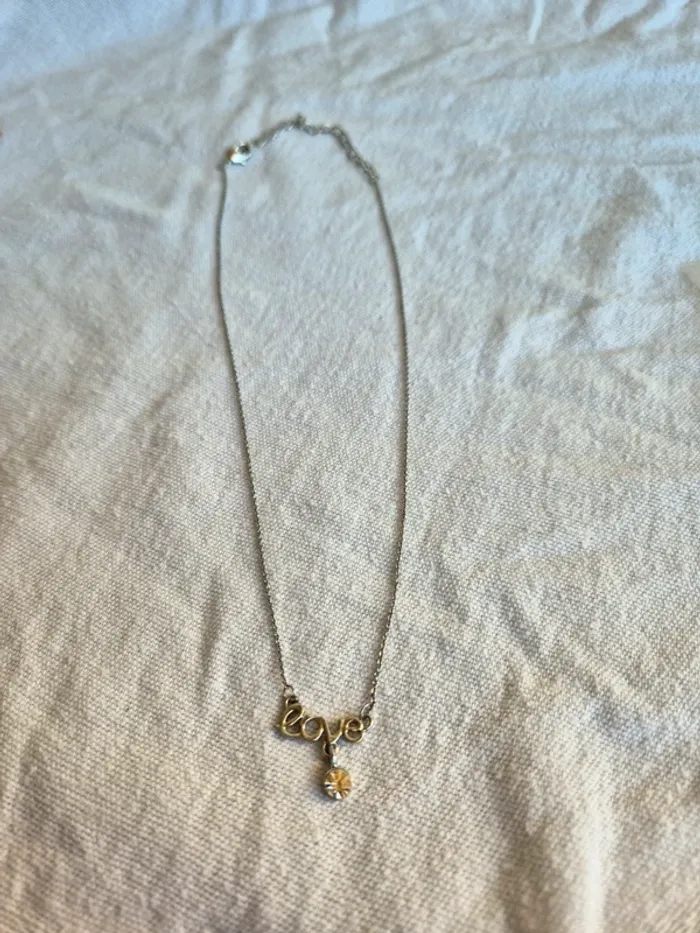 Collier argenté love