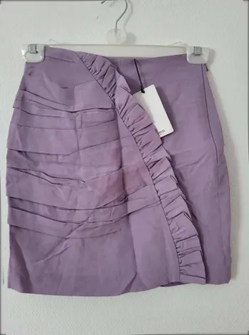 Jupe  courte  lila mango neuve taille 40