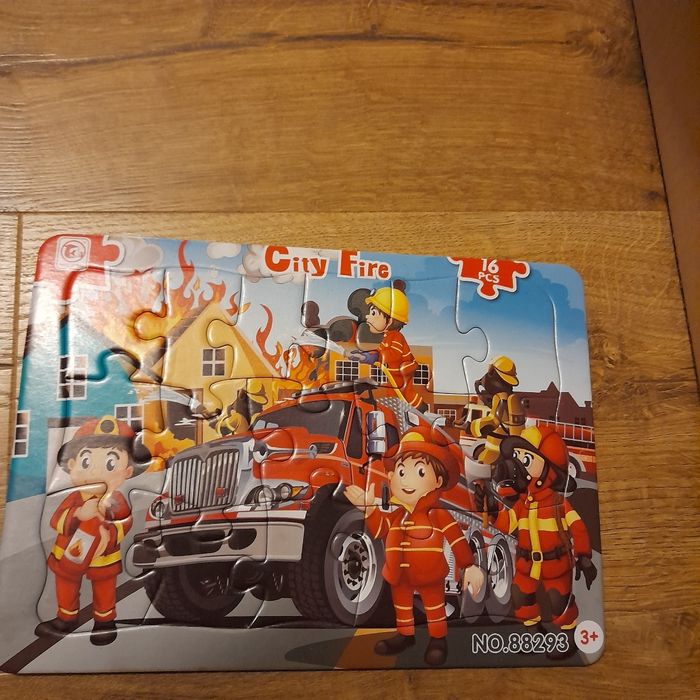 Puzzle pompier, 16 pièces