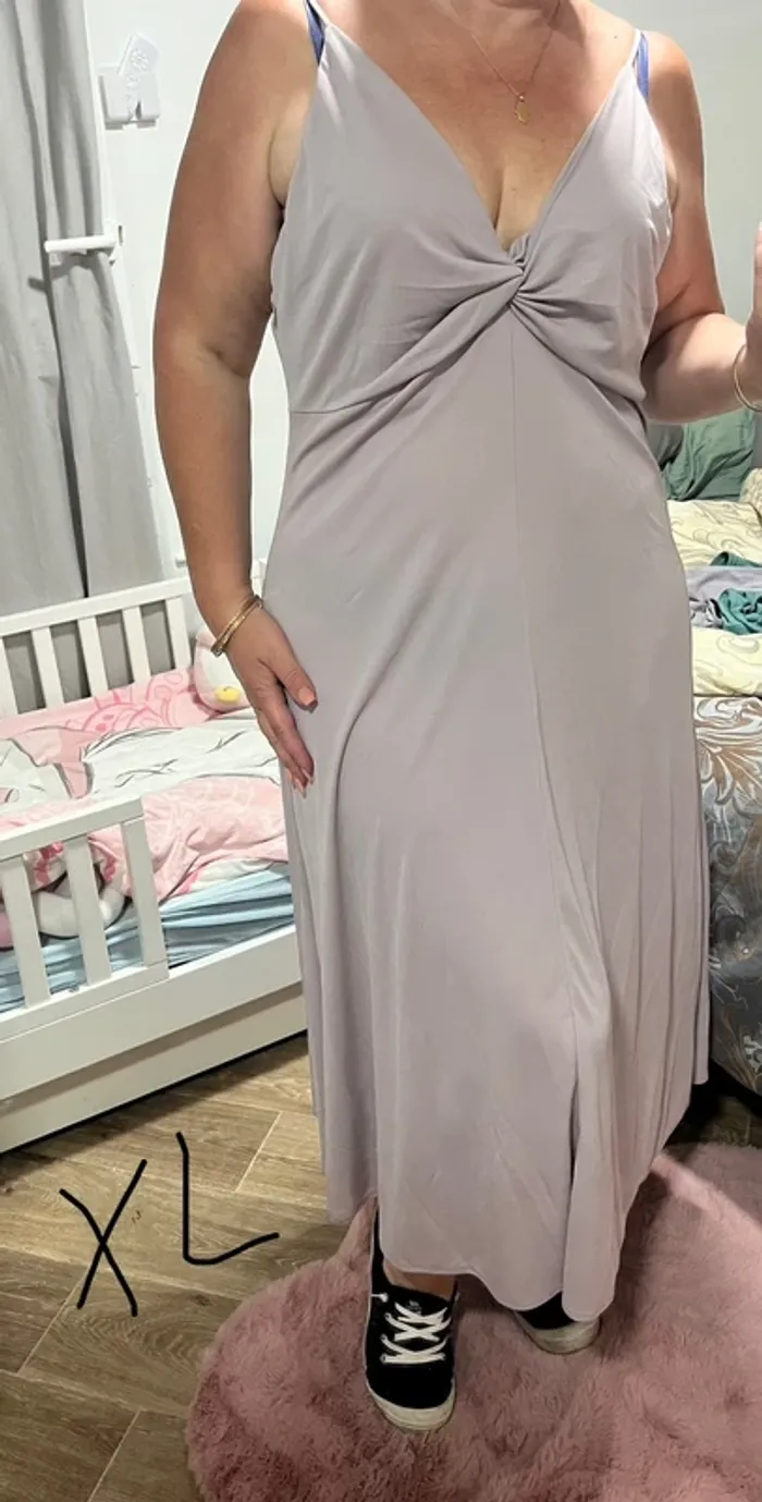 Robes neuves taille XL - photo numéro 2