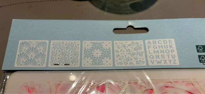 Lot de 5 pochoirs neufs - photo numéro 3