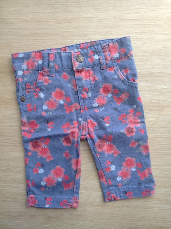 Pantalon fleuri bébé fille 9 mois - photo numéro 4