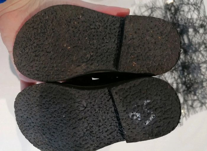 Bottes T 24 abîmé 👧🏻 - photo numéro 12