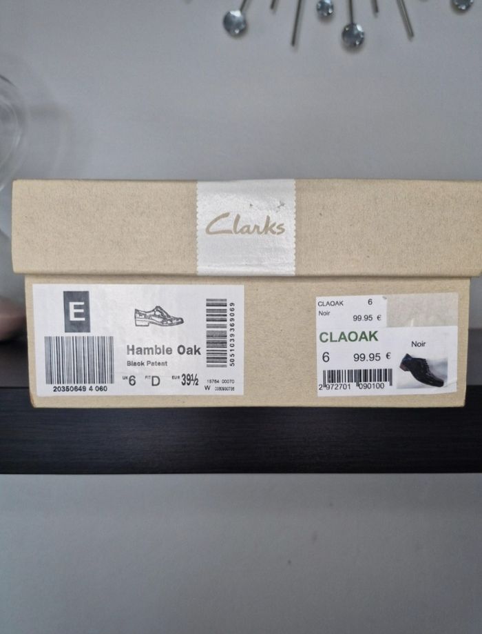 Mocassins vernis noirs Marque Clarks taille 39,5 - photo numéro 6