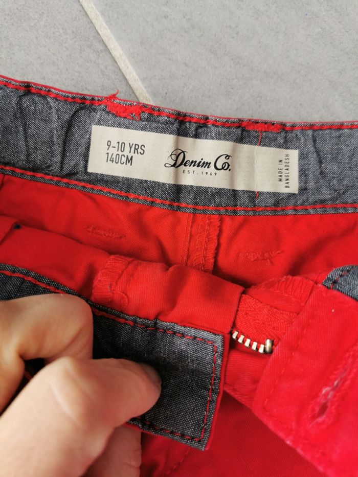 Bermuda rouge - photo numéro 3