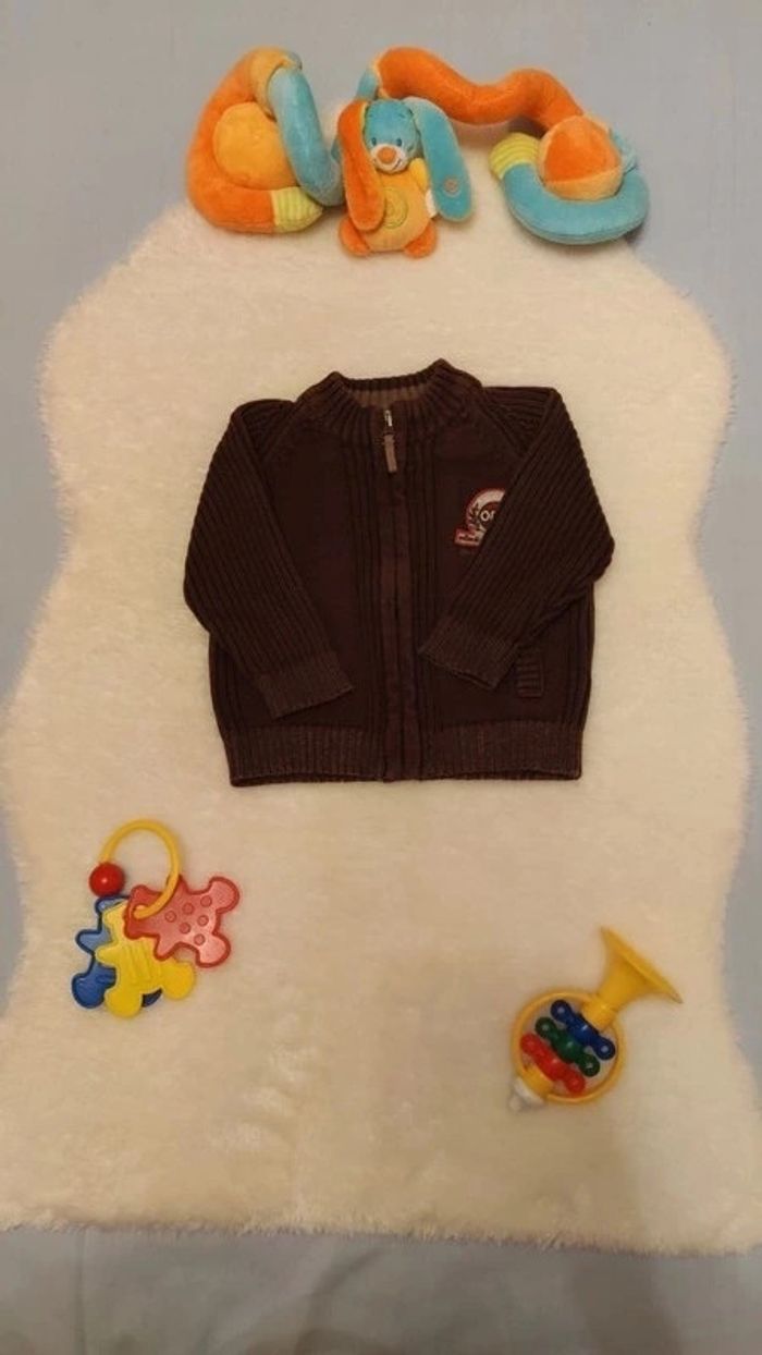 Gilet zippé côtelé marron "Have Fun With Orc" T. 6 mois Orchestra 💮100% Coton - photo numéro 2