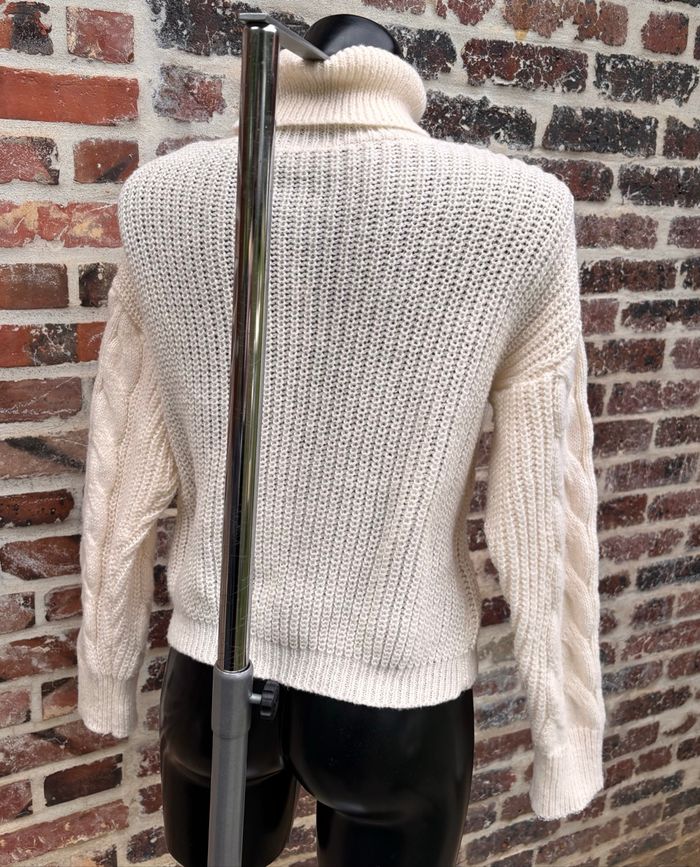 🐻‍❄️Pull en maille torsadée à col roulé Taille 38 • Shein - photo numéro 3