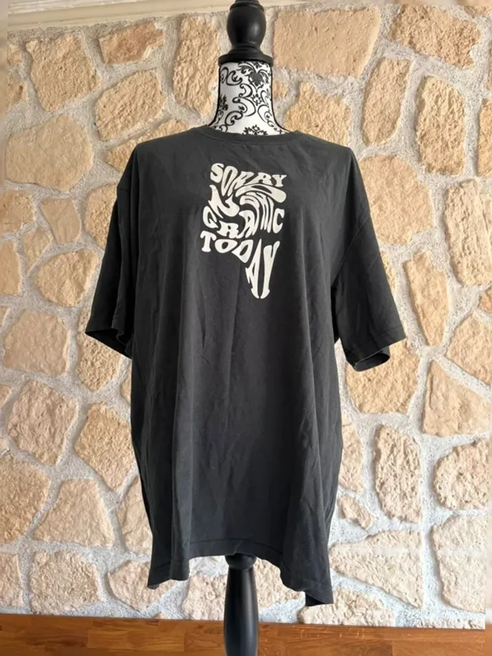 T-shirt oversize noir Pull&Bear – imprimé graphique blanc Taille XL (coupe ample) - photo numéro 2