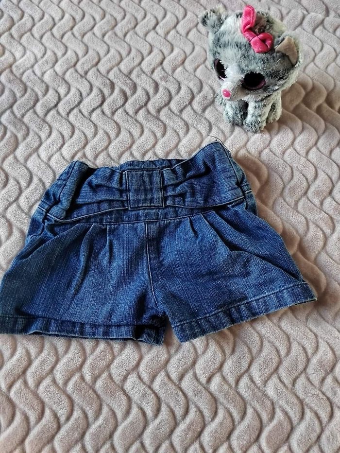 Short en jean 9 mois