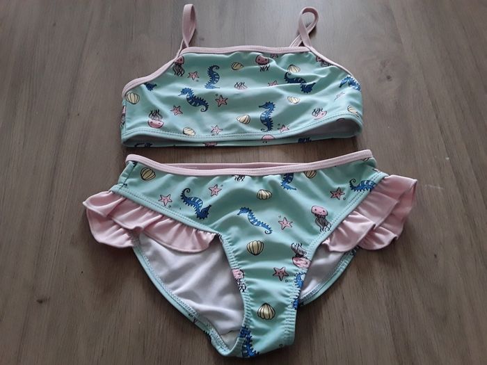 Maillot de bain  fille  8/10 - photo numéro 4