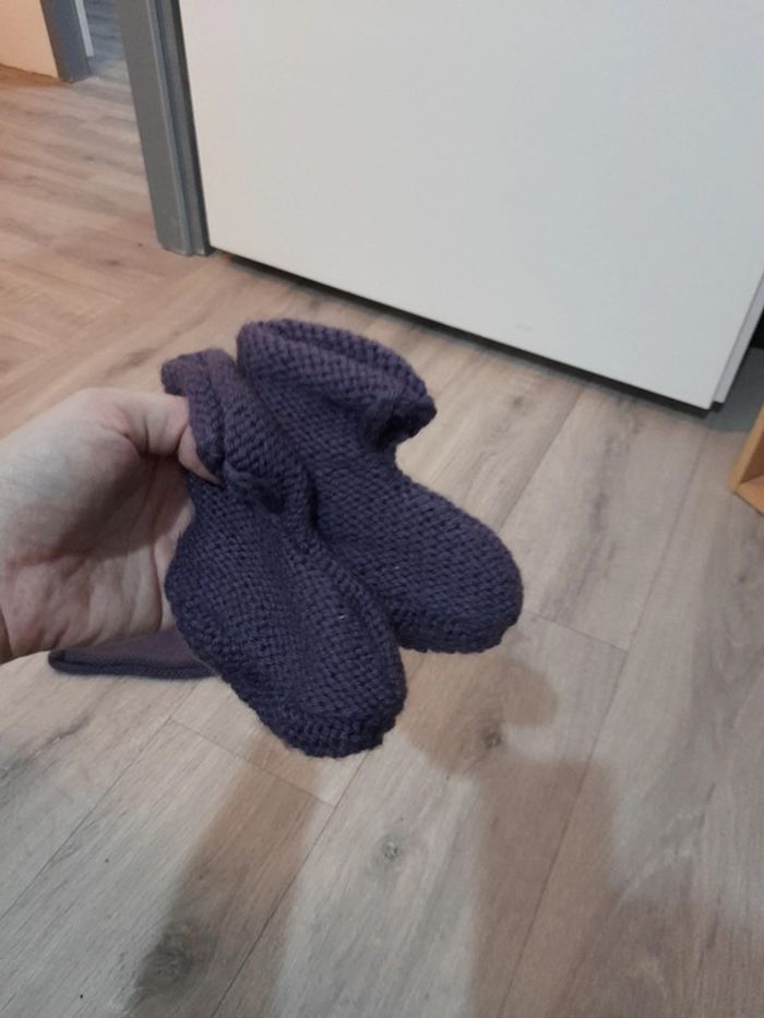 Ensemble robe en laine et chaussons 6/9 mois - photo numéro 3