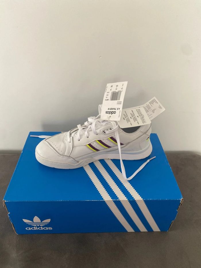 Basket adidas - photo numéro 3