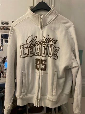 Veste blanche avec inscription Bershka 