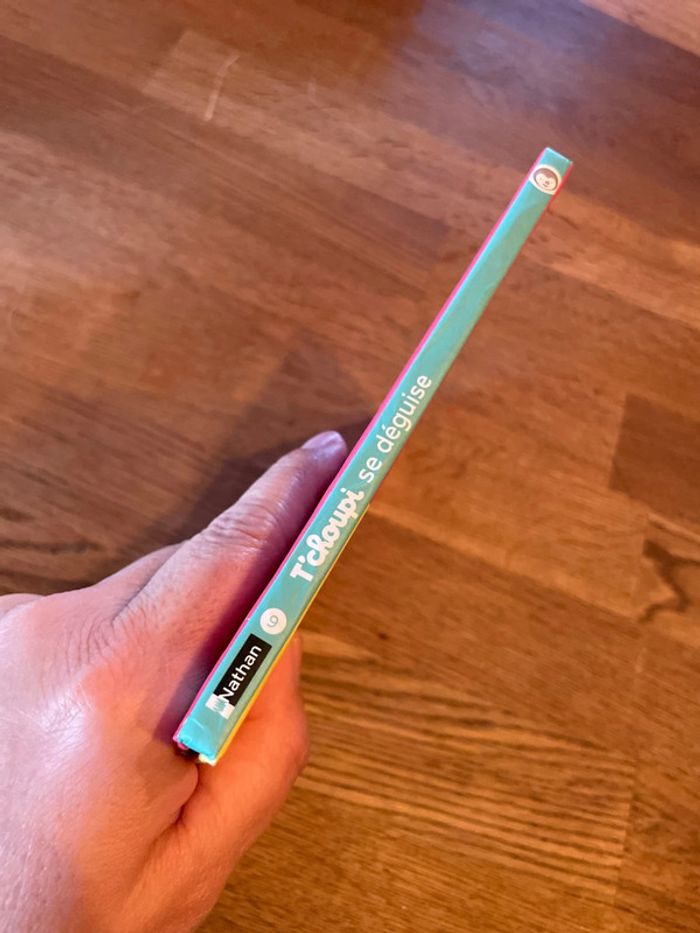 Livre Tchoupi se déguise Numéro 9 - photo numéro 2