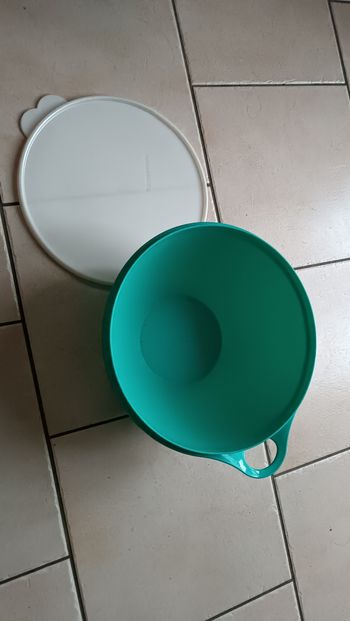 Saladier tupperware