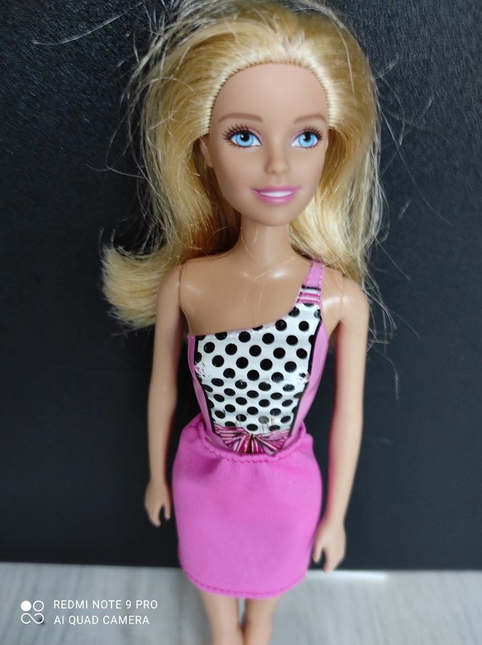 Poupée barbie - photo numéro 2