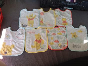 7 bavoirs Winnie l'ourson