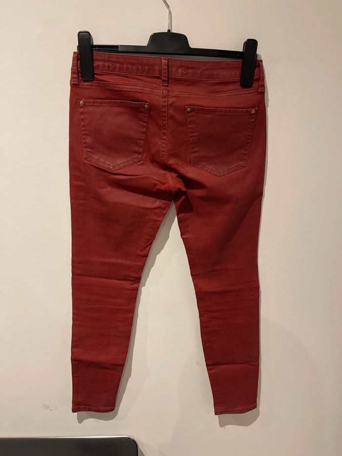 Pantalon skinny zara enduit bordeaux taille 38 - photo numéro 3
