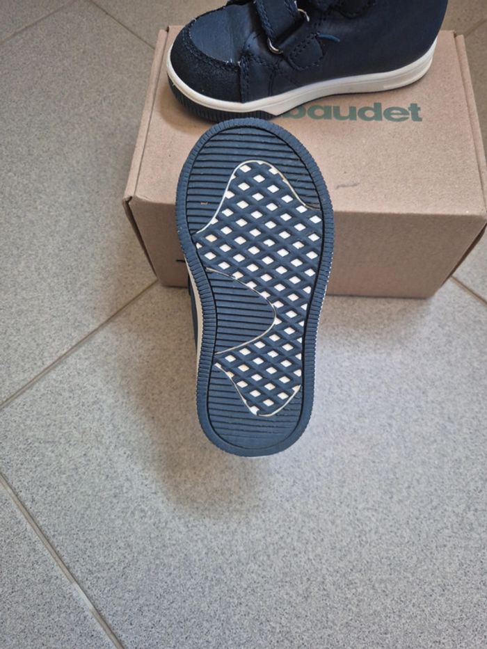 Baskets premiers pas vertbaudet taille 22 - photo numéro 5