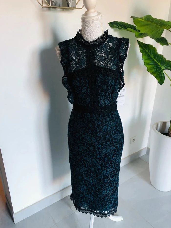 Robe chic dentelle Zara taille S - photo numéro 6