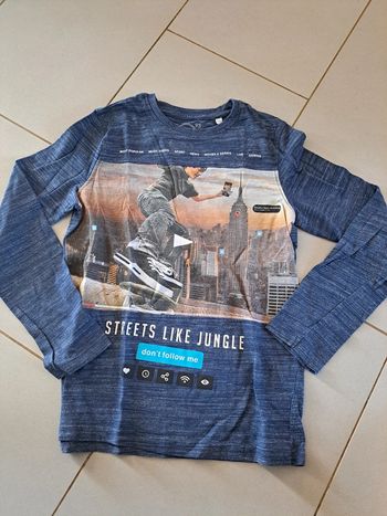T-shirt 11/12 ans
